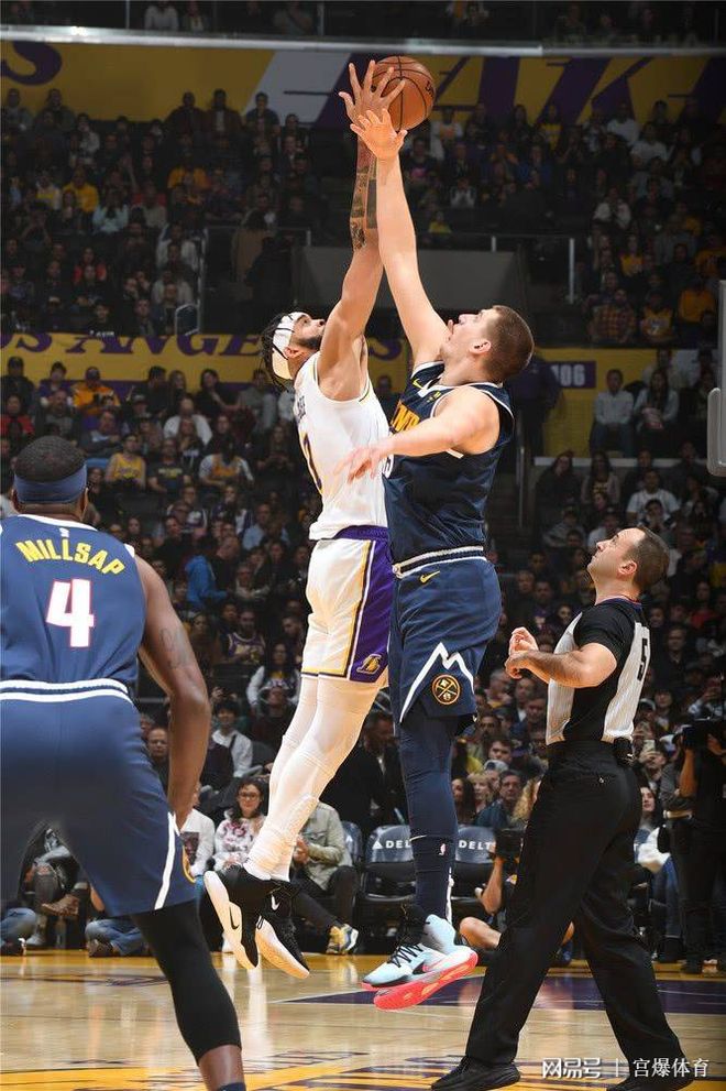 开云体育-JackeyLove在掘金比赛中连败，惊险取胜引发热议！的简单介绍